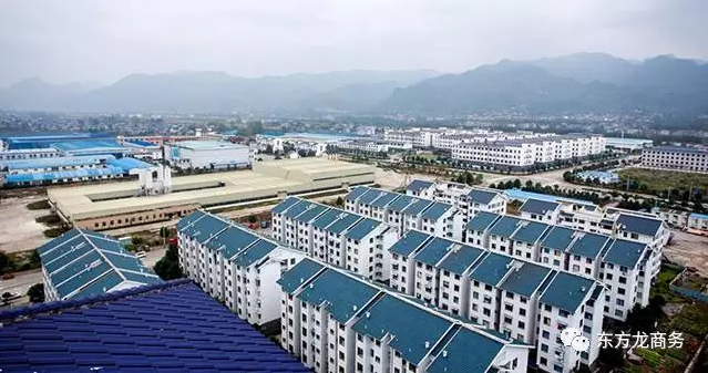 東方龍商務(wù)與張家界經(jīng)濟開發(fā)區(qū)達(dá)成委托招商引資合作,助力打造生態(tài)工業(yè)新城 東方龍商務(wù)與張家界經(jīng)濟開發(fā)區(qū)達(dá)成委托招商引資合作,助力打造生態(tài)工業(yè)新城