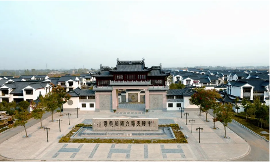 集團(tuán)助力河南省南陽(yáng)市鎮(zhèn)平縣委托招商引資，推動(dòng)縣域經(jīng)濟(jì)大轉(zhuǎn)型