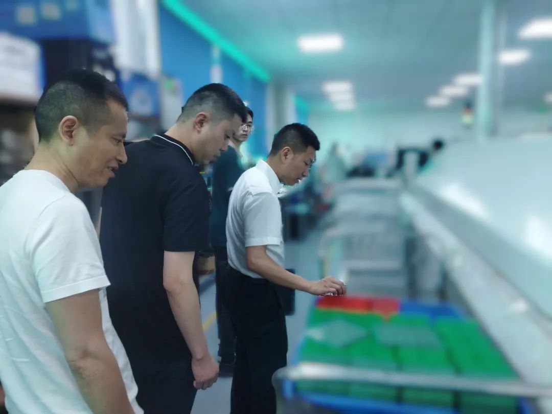 小米、華為等知名企業(yè)合作伙伴！四川某地方政府實地對接高品質(zhì)智能電子設(shè)備生產(chǎn)投資選址項目