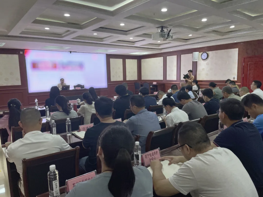 培訓(xùn)規(guī)模約百人！集團(tuán)受邀為廣西賀州昭平縣做政府專業(yè)委托招商實(shí)戰(zhàn)培訓(xùn)
